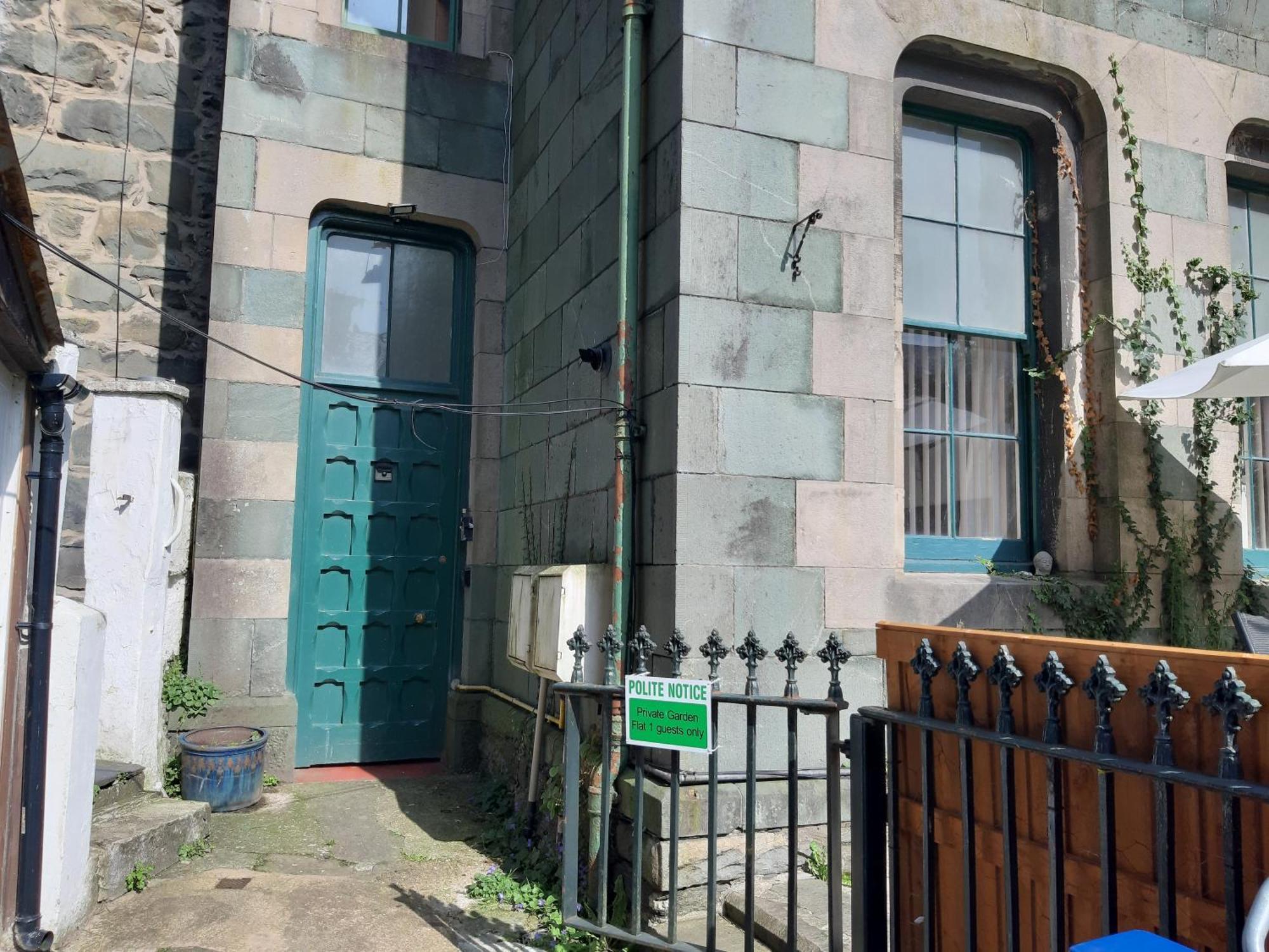 Ground Floor Barmouth Centre Apartment With Garden エクステリア 写真